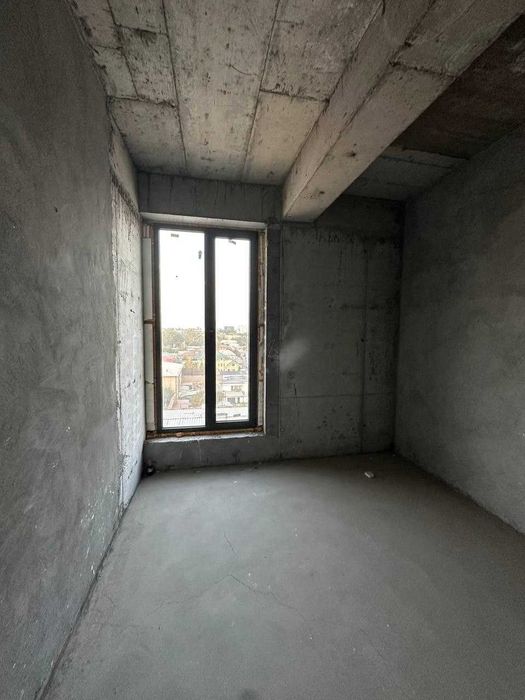 буюк ипак йули метро буз базар  с кадастром кирпич 95м2 по 1315 за м2;