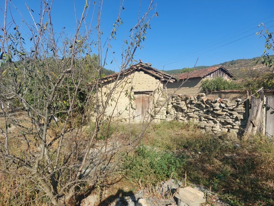 Парцел с овощна градина 1дк