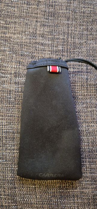 калъф на Carrera