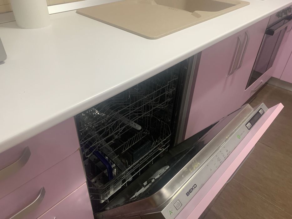 2 camere Prelungirea Ghencea - zona cartier Latin.