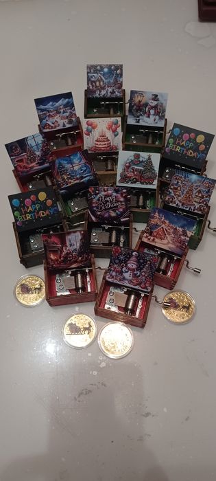 Кутия за рожден де,Коледни подаръчета -музикална    кутия -Коледа,Рожд