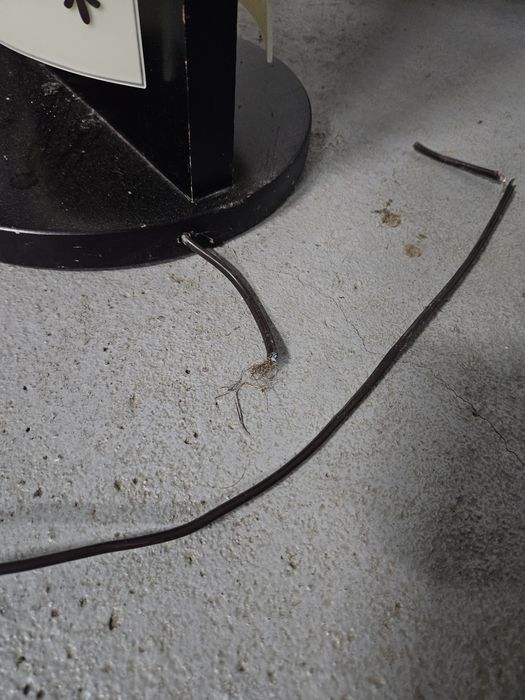 Lampa defecta partial