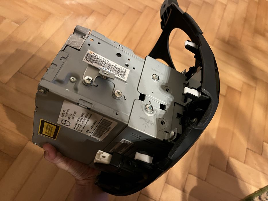 Radio stare perfecta pentru Mazda 2