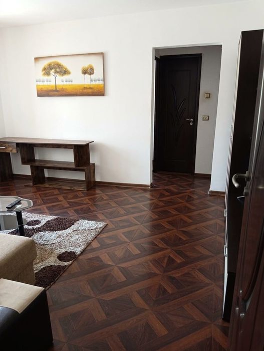 Apartament 2 camere, semidecomandat, Craiovița Nouă – zonă excelentă
