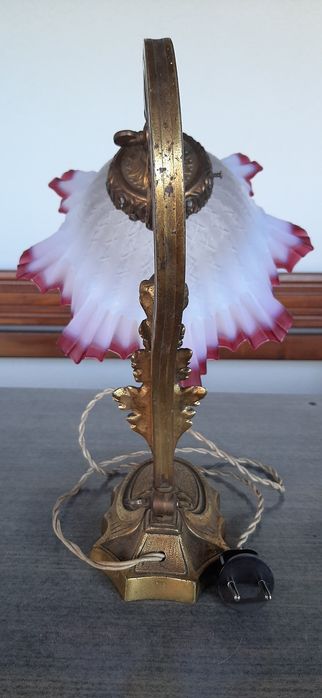 Стара бронзова лампа