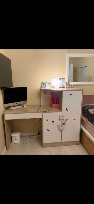 Vand Birou Modern cu spatiu de depozitare