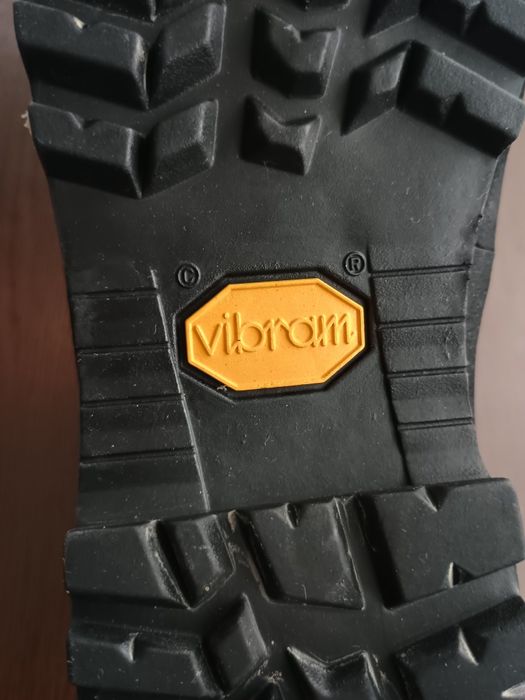 Ghete tehnice impermeabile de mers pe munte S-KARP Omu FXT