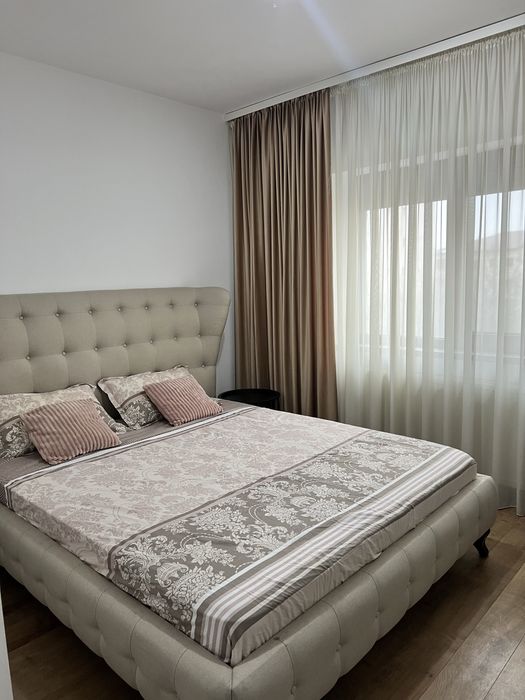 Inchiriez apartament 3 camere, bulevardul Unirii Focsani