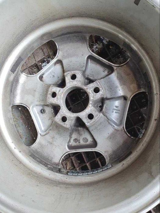 Продавам 4 броя алуминиеви джанти за Е-класа W210