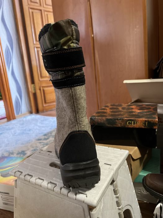 Продам валенки мужские