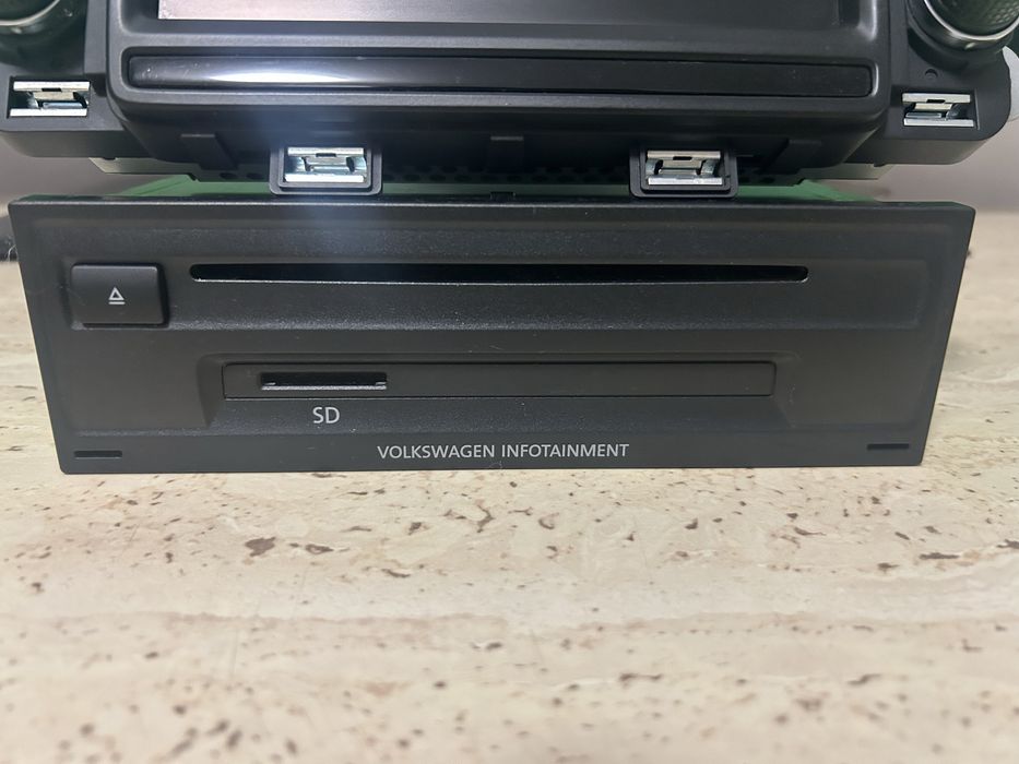 Navigatie VW  Polo  6 R cu display bord