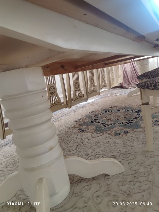 Стол 4 м и стулья 16шт