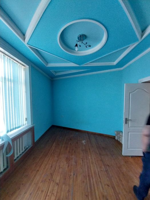 Комерческая помещение Ташкентская область чиназ 1,8 га.