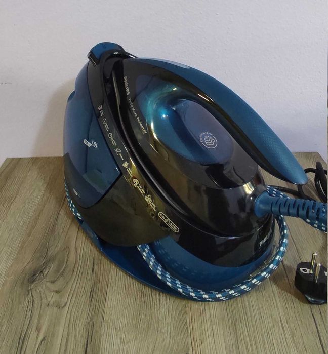 Парогенератор PHILIPS GC8735/80