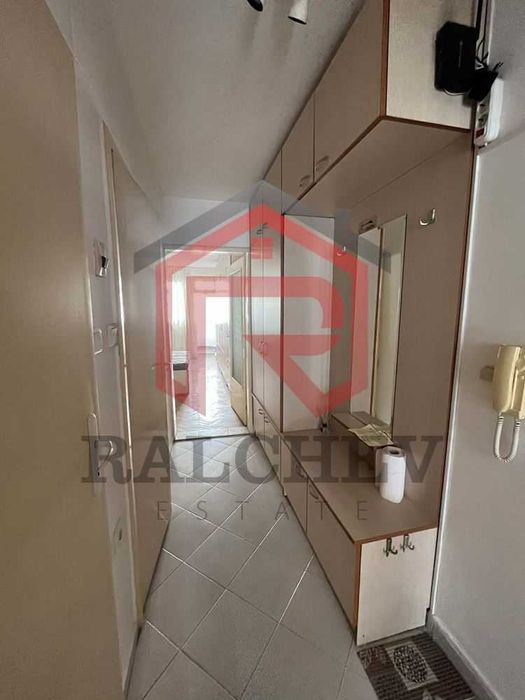 Двустаен апартамент под наем / Спортна зала