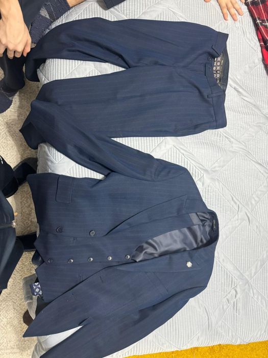 Продается Костюм