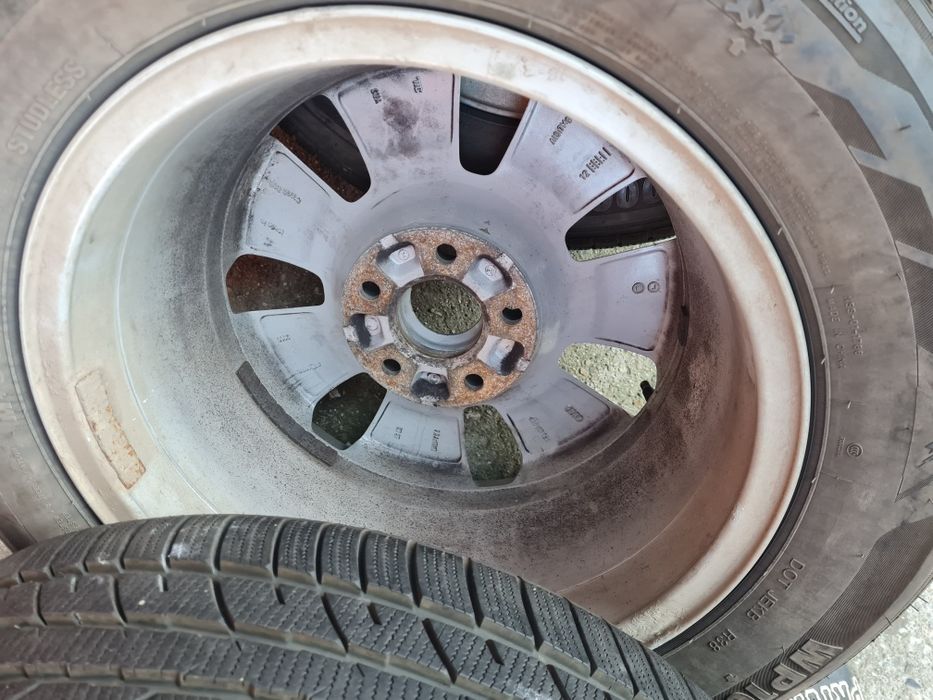 Roți Audi A4, anvelope plus jante