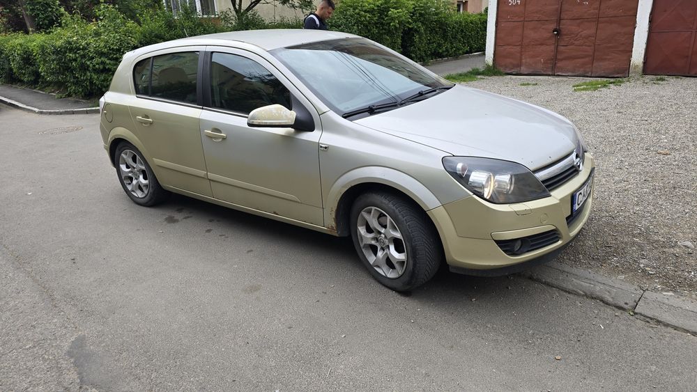 Vand Opel Astra H varianta COSMO
