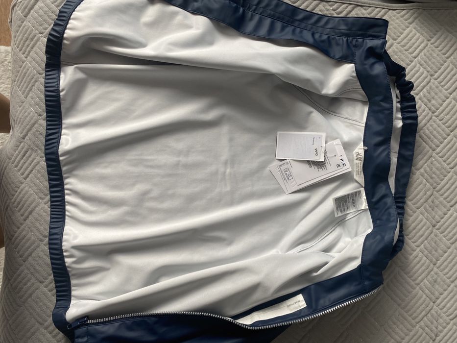 Продам новую ветровку