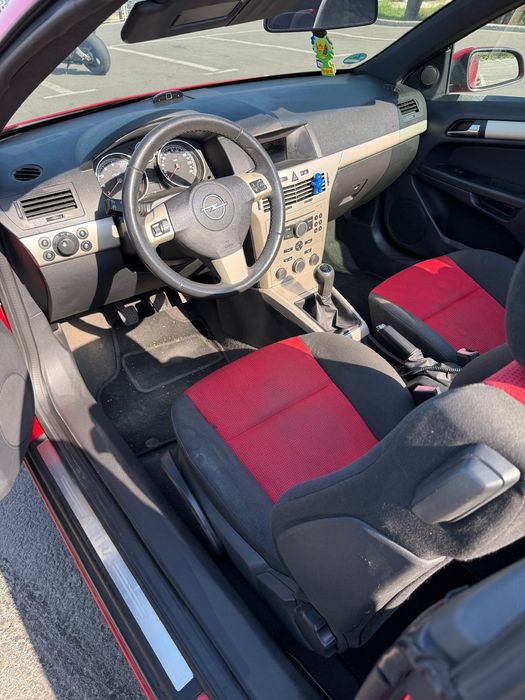 Vând Opel Astra cabrio