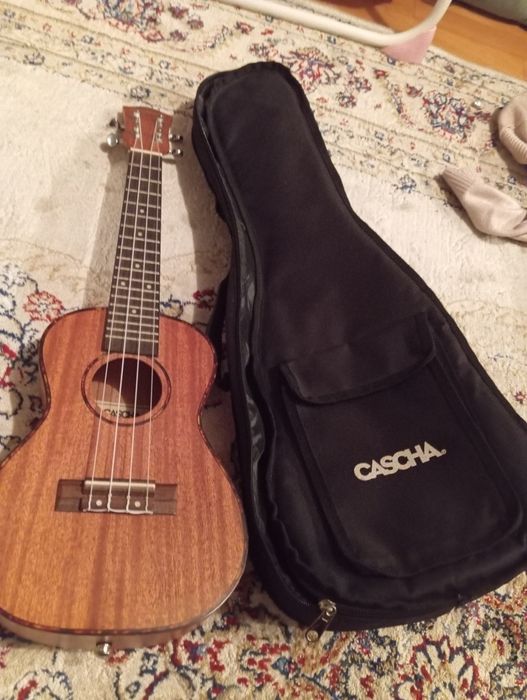 Укелеле сатылады почти жаңа