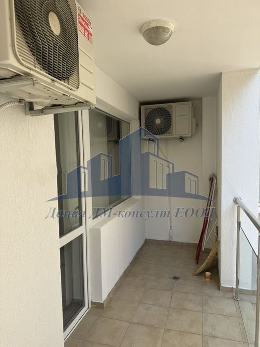 Дава се под наем Двустаен апартамент в Шумен, Център - 70 кв.м за 357 € - Снимка #3