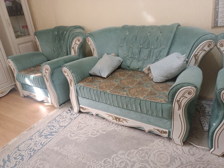 Диван для гостиной