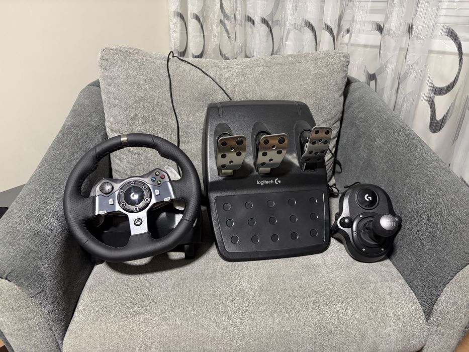 Волан Logitech G920 + скоростен лост