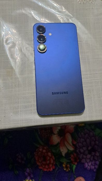 S 25 xolati yangi xotirasi 256 gb