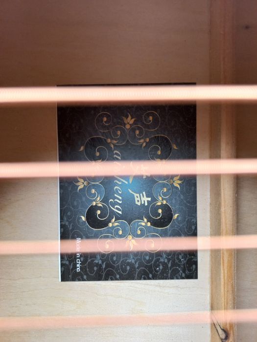 Продается гитара в отличном состоянии