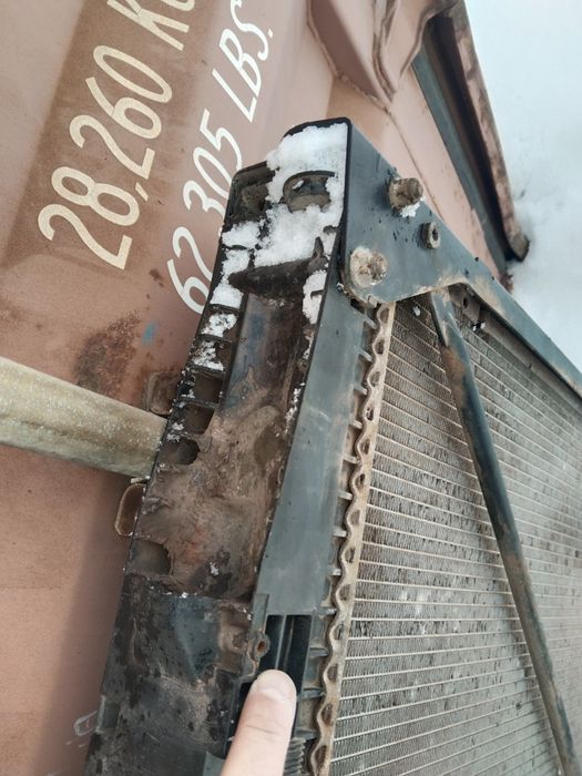 Радиатор Мерседес Актрос