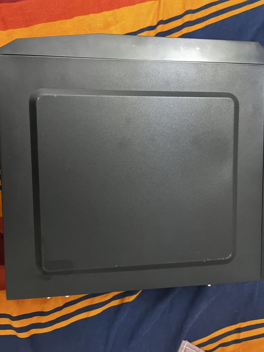 Продавам Офис или Гейминг Pc