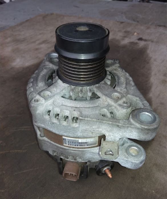 Гениратор на тойоту камри 40