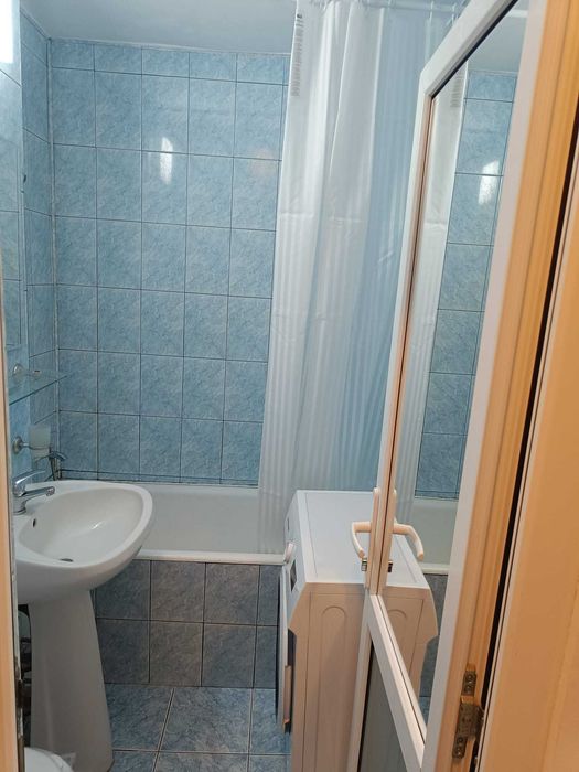 ***DE INCHIRIAT garsoniera ZONA GEMI SPORT*** persoana fizica