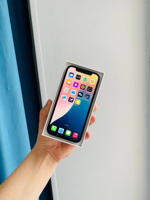 Iphone 12 Black телефон айфон