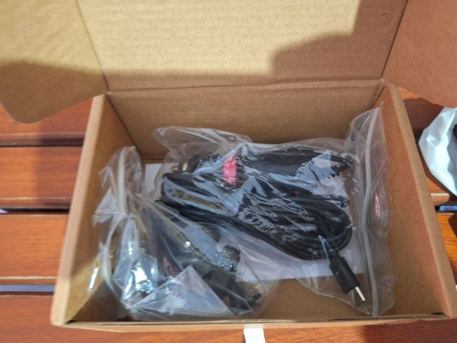 Camera video auto noua