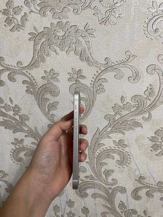 iPhone 12 128/77 все работает