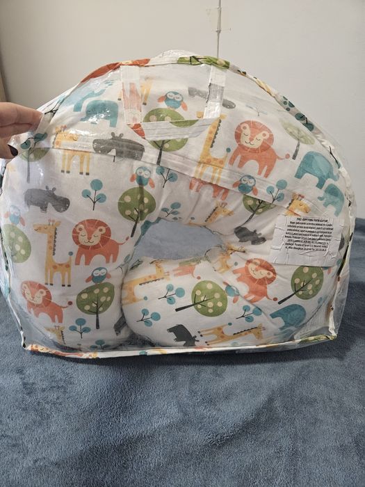 Perna alaptare Boppy - cu husa de protectie