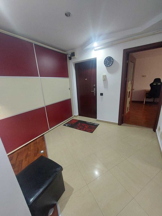 Închiriez apartament 2 camere, zona Doi Stejari