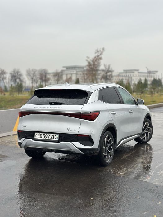 BYD Yuan Plus 2023 5 poz Full
