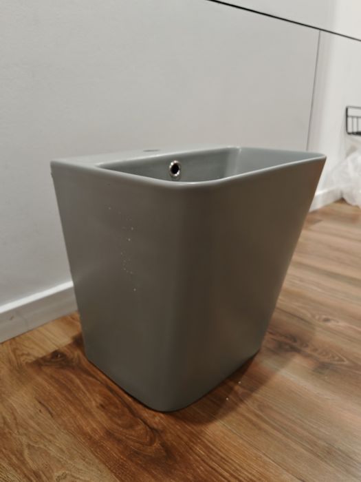 Продам умывальник раковина моноблок