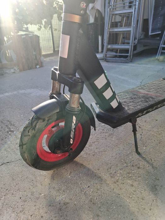 Vand Trotineta Electrica Aprilia eSR 2 DEFECTA