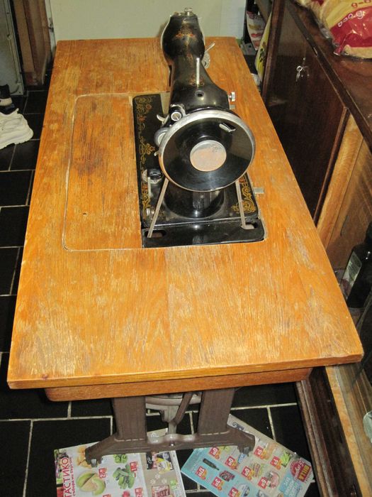 Крачна Руска шевна машина Union