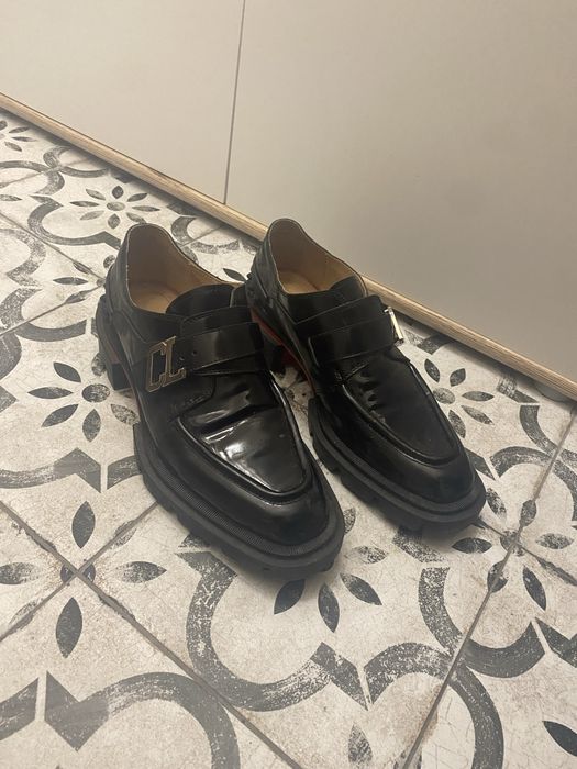 Christian Louboutin обувки