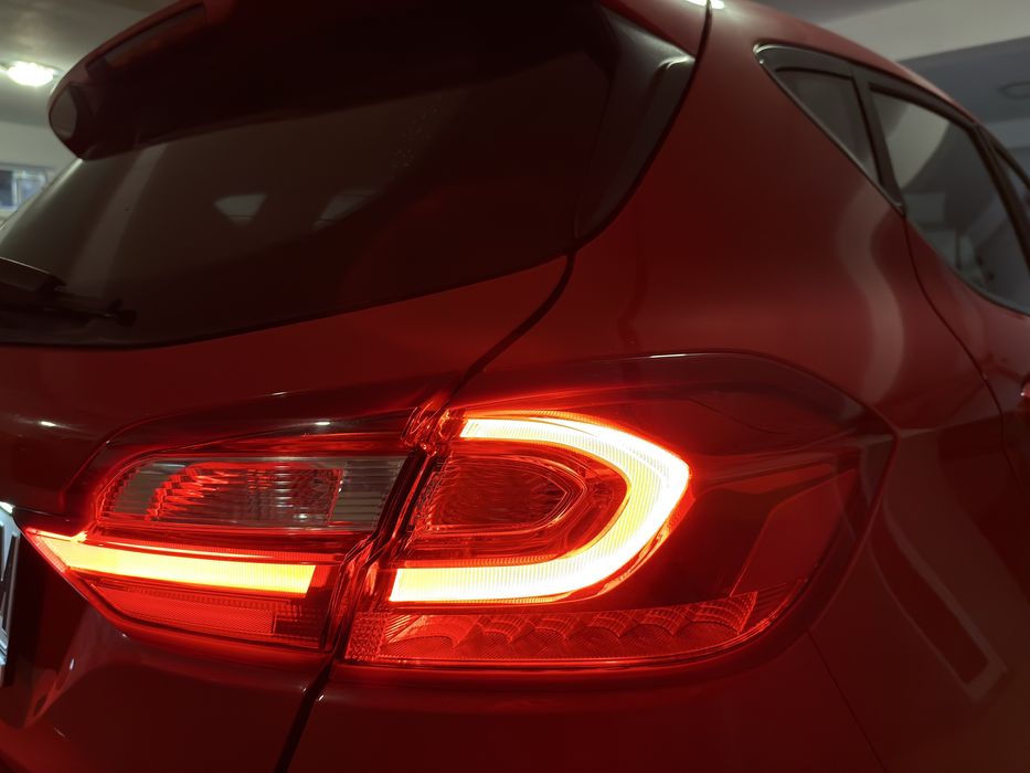 Ford fiesta 2018 doar 29.000 km! Avariata in trecut!