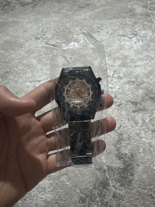 Часы очен стильные