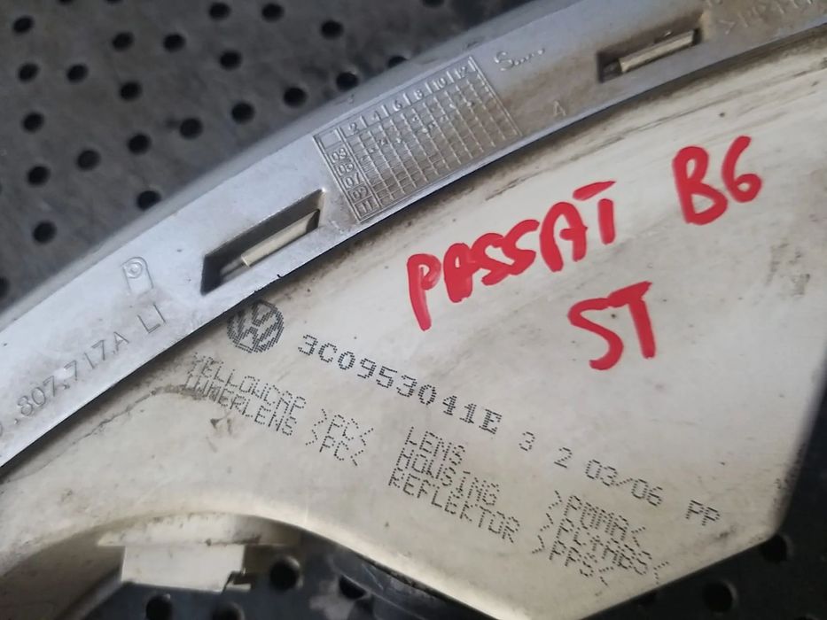 Semnalizare stanga vw passat b6 3c 3c0953041e