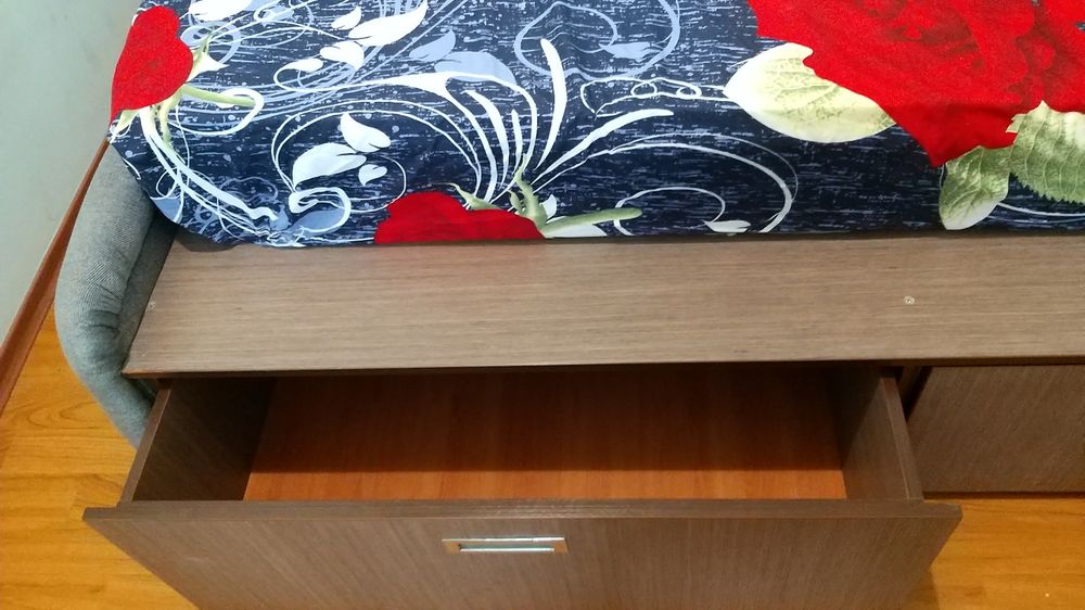 Продам кровать..