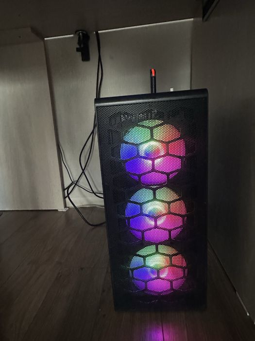 Продам игровой компьютер полный комплект