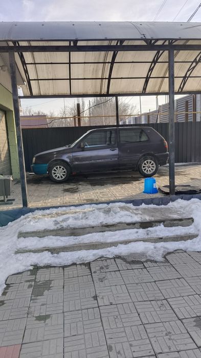 Гольф 3 автомат в хорошем состояний